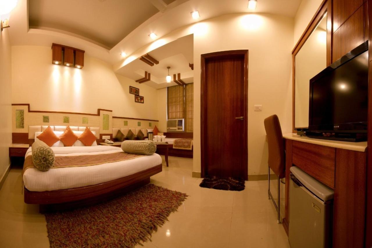 The Aster Karol Bagh Homely Atmosphere Nova Deli Exterior foto