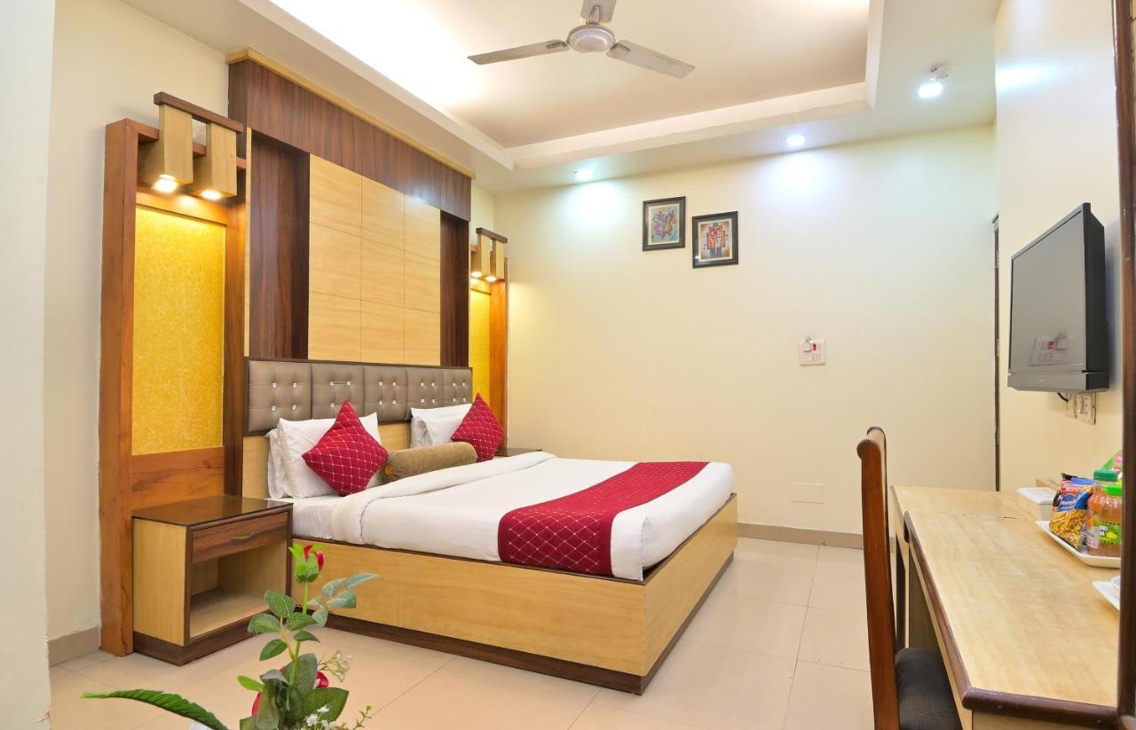 The Aster Karol Bagh Homely Atmosphere Nova Deli Exterior foto